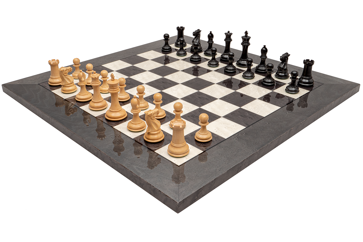 Le jeu d'échecs de luxe Sovereign en bois de bruyère gris et ébène