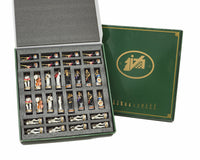 Le Groupe de Jazz Contre les Stars du Rock – Pièces d'Échecs Thématiques Peintes à la Main par Italfama