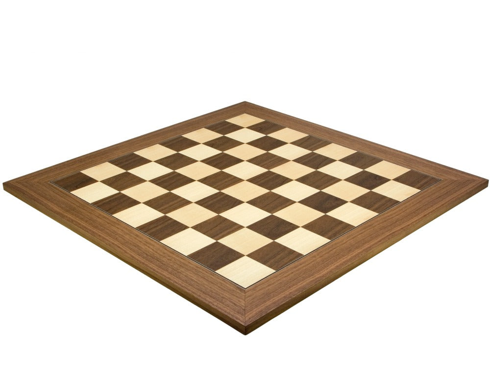 23.6 Inch Walnut and Maple Deluxe Chess Board (Échiquier de luxe en noyer et érable)