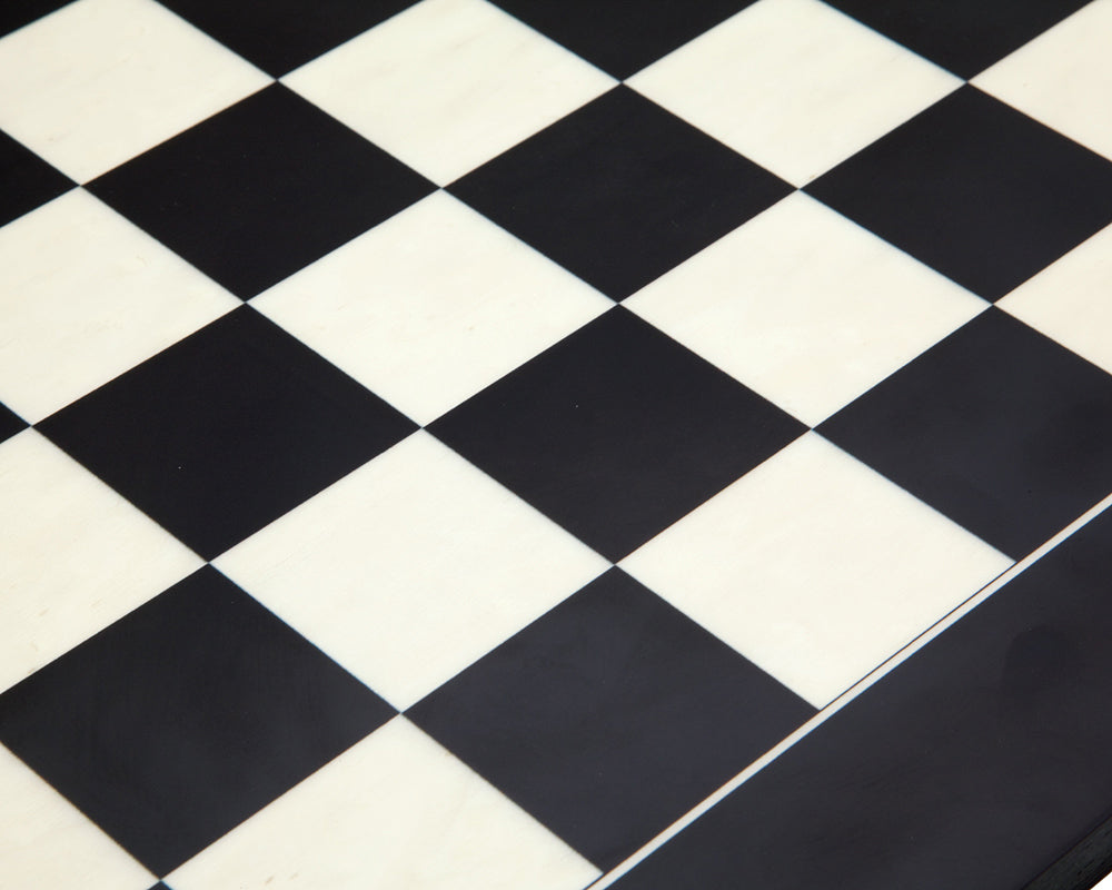 21.7 Inch Matt Black and Maple Deluxe Chess Board (échiquier de luxe en érable et noir mat)