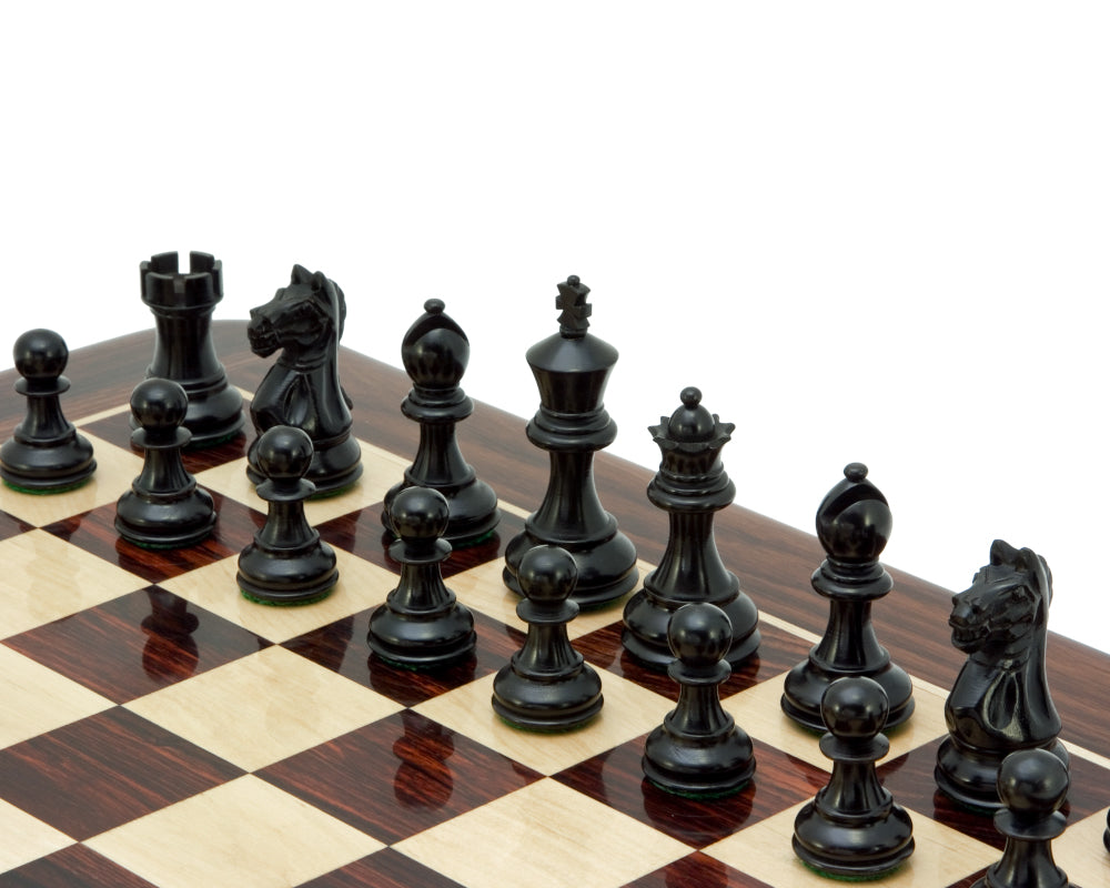 Fierce Knight Ebonised Staunton Chessmen 3 Inches Including Case (chevalier féroce, échecs de Staunton ébonisés, étui inclus)