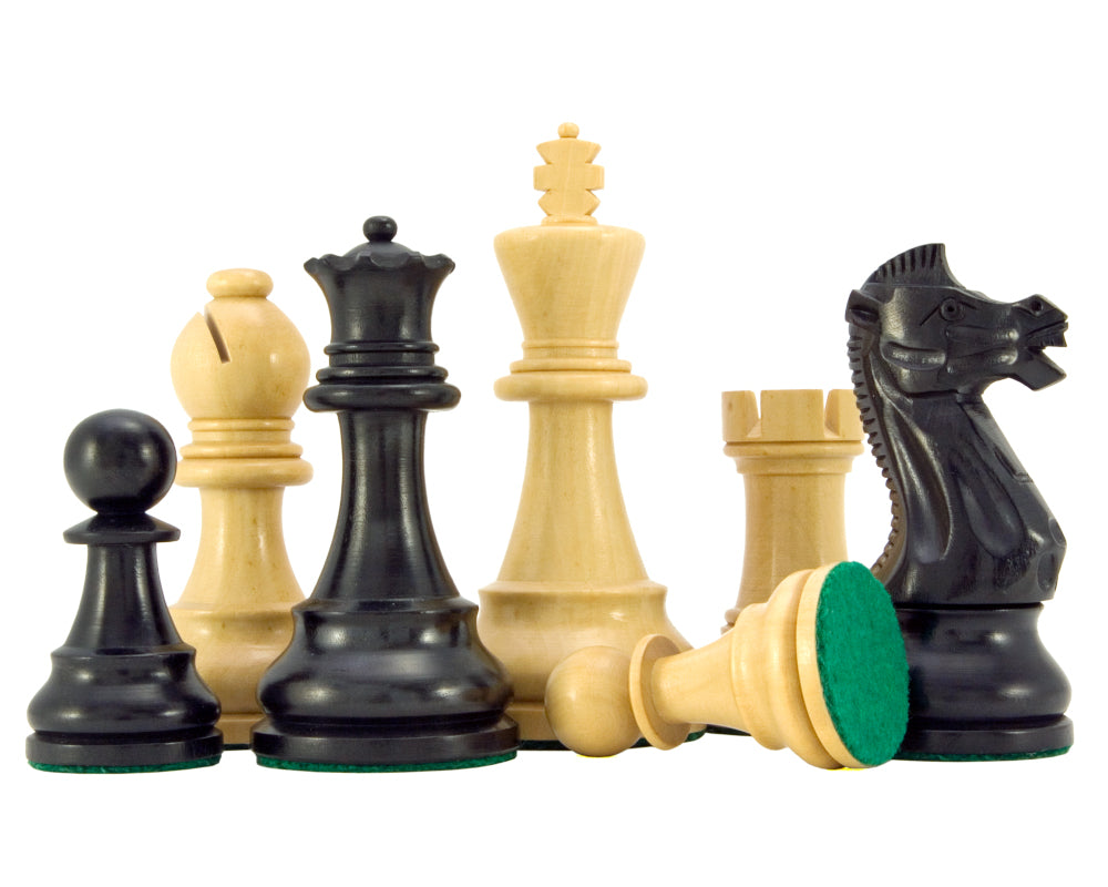 Pièces d'échecs en buis ébonisé de la série Francfort 4 pouces