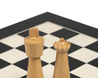 Pièces d’échecs Art déco en buis ébonisé — 8,9 cm