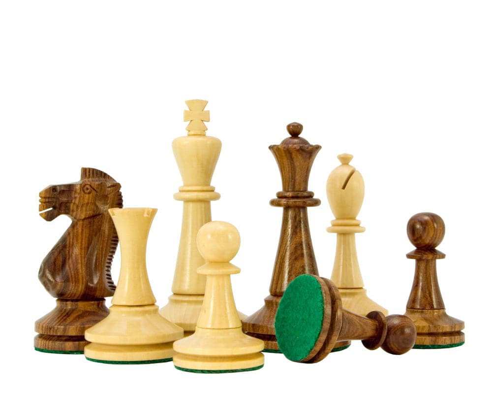 Blackmore Grandmaster Chess Set with sheesham and boxwood chessmen on green felt bases