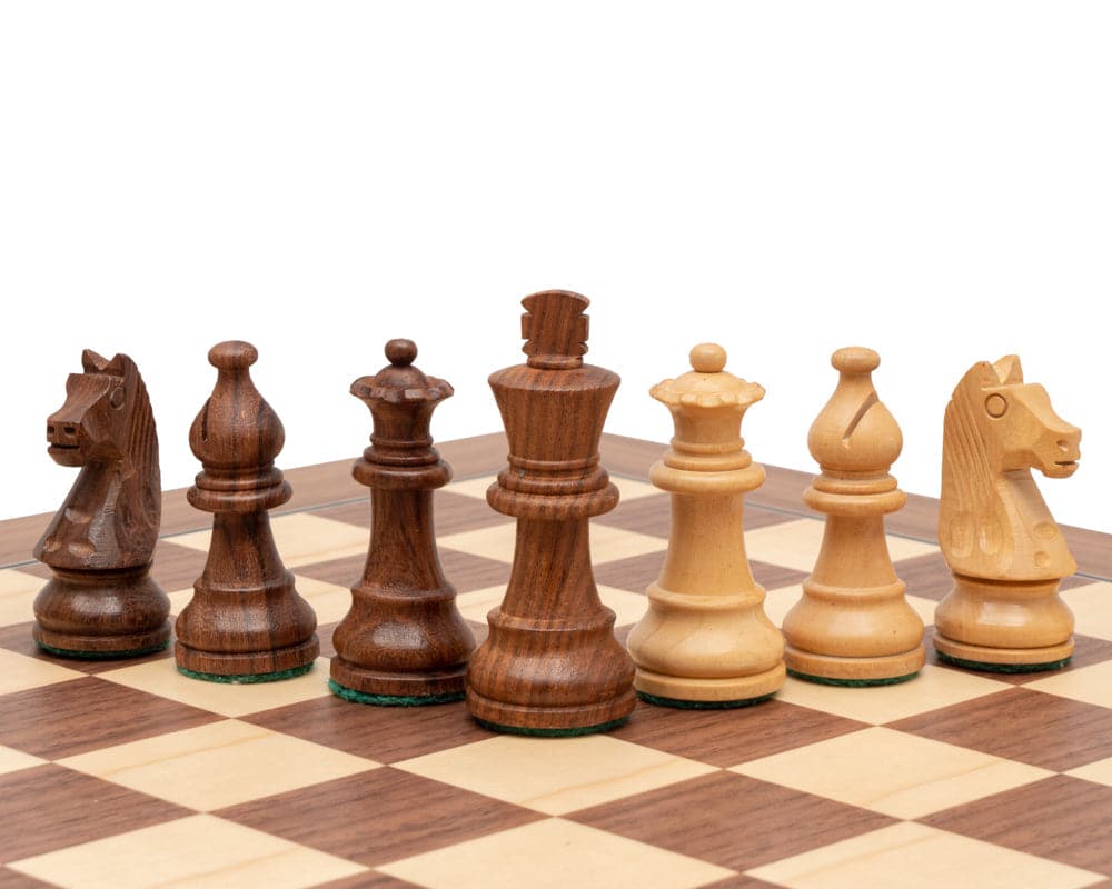 Down Head Classic Sheesham Deluxe Chess Set with Staunton chess pieces on a walnut board, featuring detailed and balanced boxwood and sheesham wood pieces.