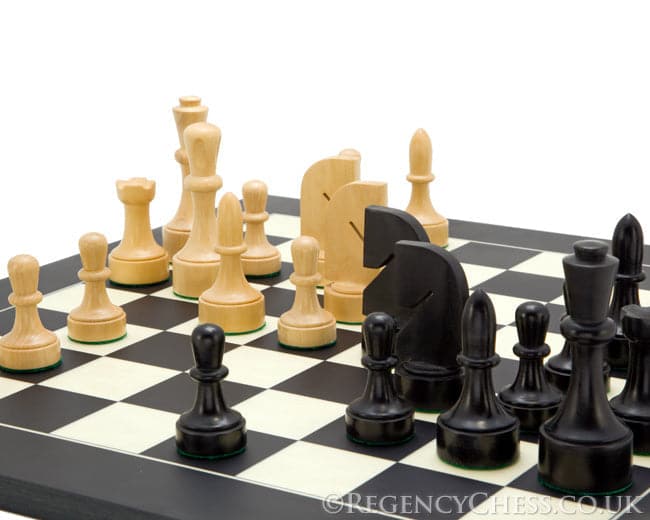 Contemporary Matt Black and Maple Chess Set with Expertly Crafted Boxwood Chess Pieces