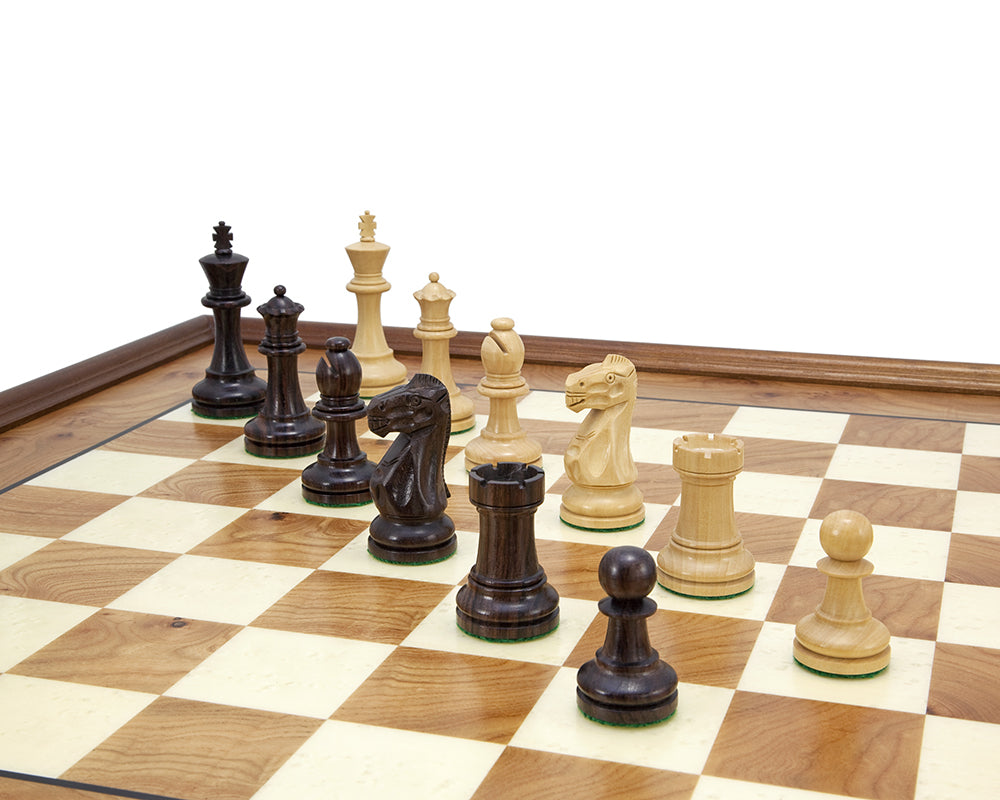 Jeu d'échecs traditionnel suprême en bois de rose et bois de bruyère