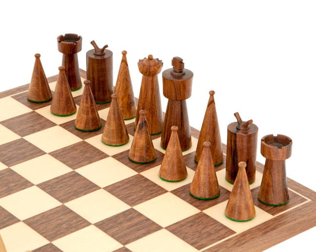 Jeu d'échecs Art Déco en noyer (Hover Image)