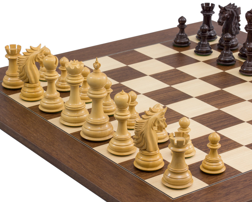 The Dubliner Montgoy Luxury Grand Chess Set (Jeu d'échecs de luxe)