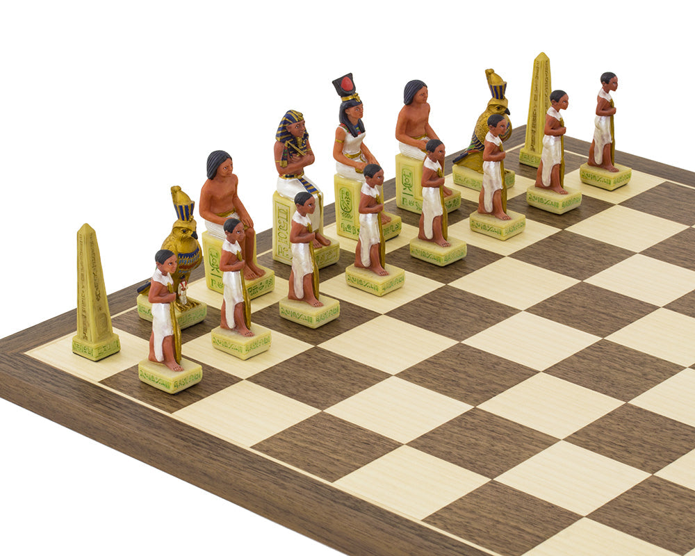 Jeu d'échecs romains contre égyptiens peint à la main