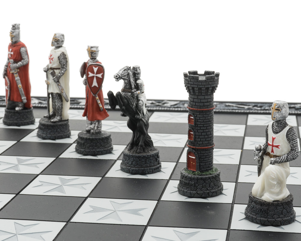 Jeu d'échecs peint à la main The Knights Templar Crusade