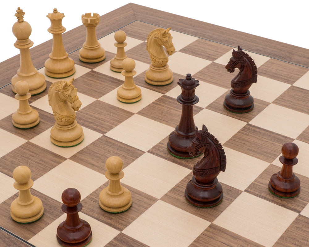 Jeu d'échecs de luxe en noyer et bois rouge La Valletta