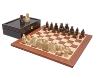 Jeu d’échecs Regency Île de Lewis en acajou — taille moyenne
