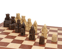 Jeu d’échecs Regency Île de Lewis en acajou — taille moyenne