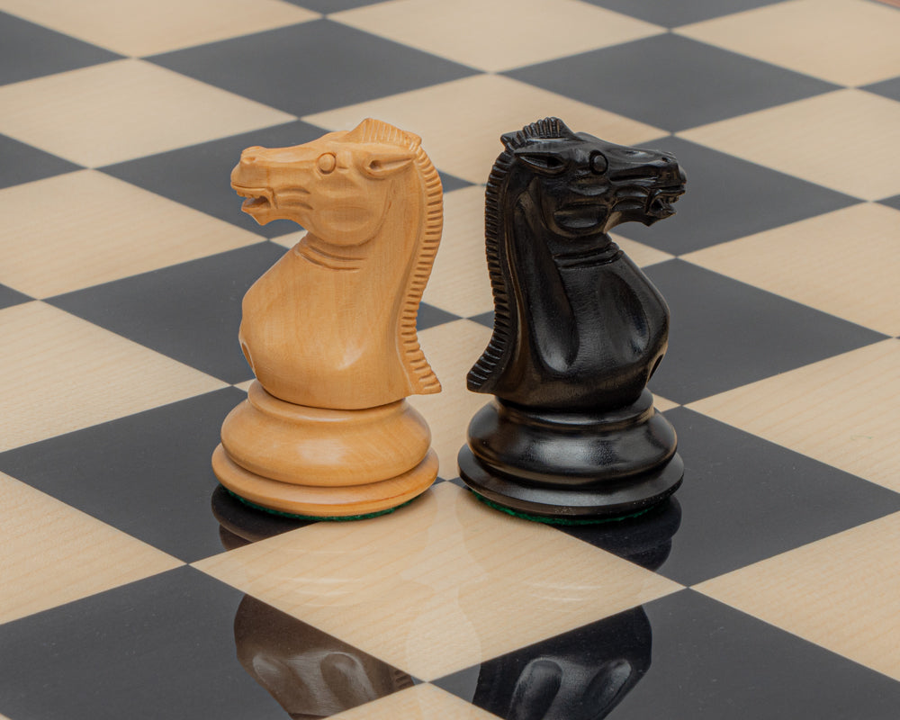 Le jeu d'échecs de luxe en ébène et palissandre de Staunton, reproduit en 1849
