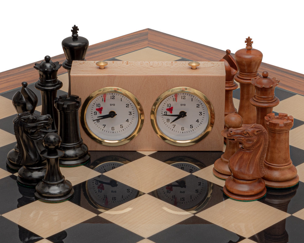 Le jeu d'échecs de luxe Staunton en ébène, palissandre et antiquités, reproduit en 1849